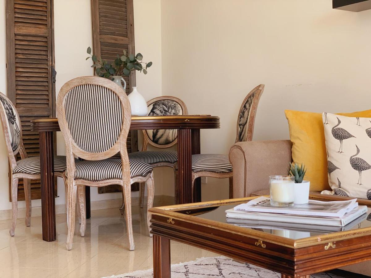 Poseidon'S Luxury Apartment Paphos Ngoại thất bức ảnh